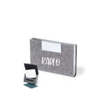 Personalizirani držač za kartice od RPET poliestera s metalnim detaljem